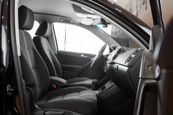 Volkswagen Tiguan, АТ, 2011 фото 15