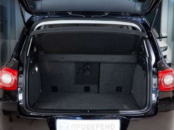 Volkswagen Tiguan, АТ, 2011 фото 2