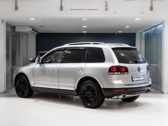 Volkswagen Touareg, АТ, 2008 фото 6