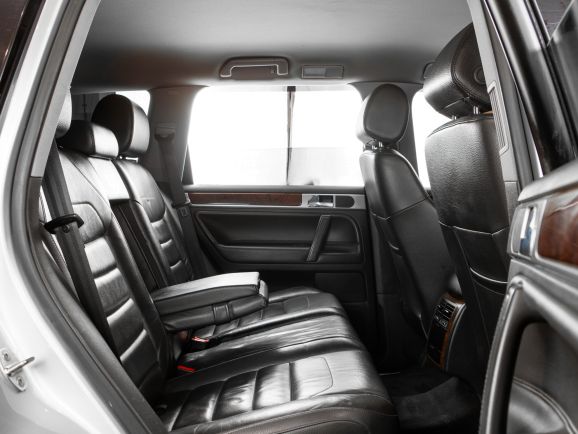 Volkswagen Touareg, АТ, 2008 фото 8