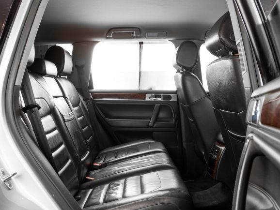 Volkswagen Touareg, АТ, 2008 фото 9