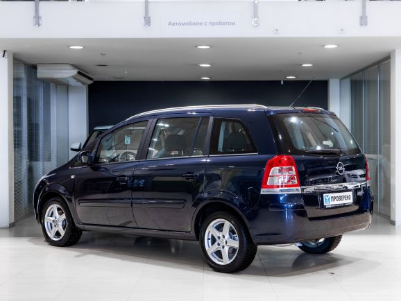 Opel Zafira, Робот, 2011 фото 6