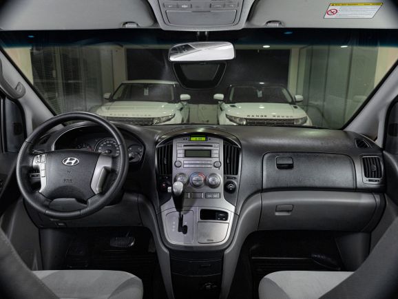 Hyundai H-1, АТ, 2012 фото 10