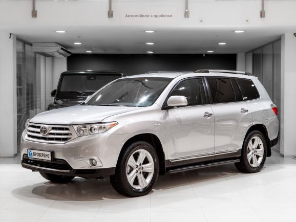 Toyota Highlander, АТ, 2011 фото 3
