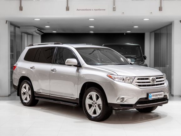 Toyota Highlander, АТ, 2011 фото 5