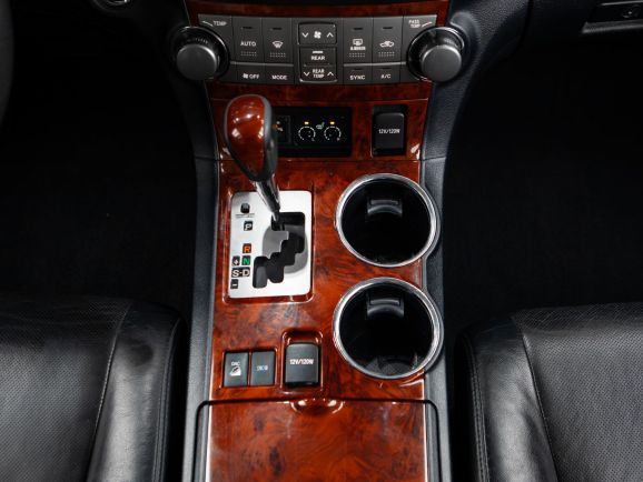 Toyota Highlander, АТ, 2011 фото 16