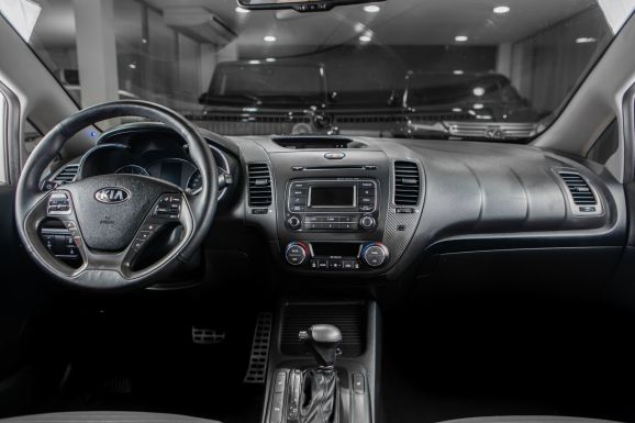Kia Cerato, АТ, 2016 фото 8