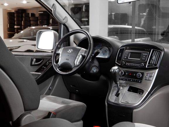 Hyundai H-1, АТ, 2015 фото 7