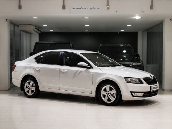 Skoda Octavia, Робот, 2013 фото 5