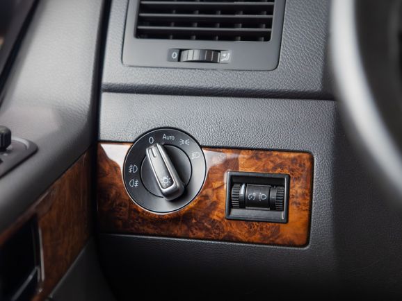 Volkswagen Multivan, Робот, 2011 фото 11