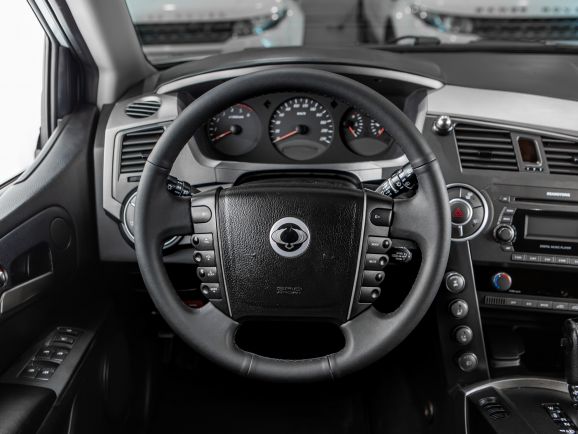 SsangYong Kyron, АТ, 2014 фото 12