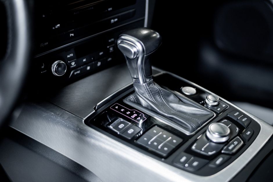 Audi A6, 2.0 л, Вариатор, 2011 фото 11