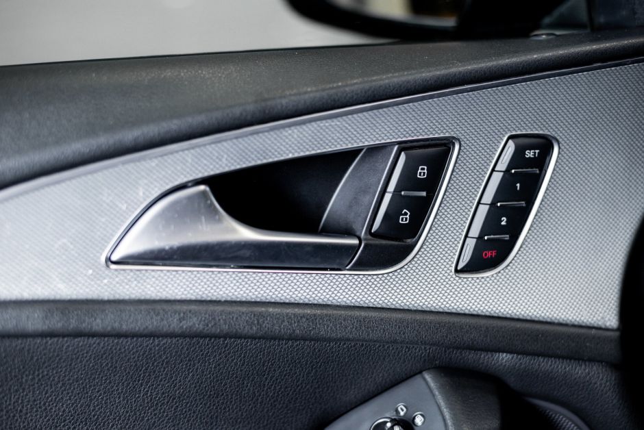 Audi A6, 2.0 л, Вариатор, 2011 фото 12