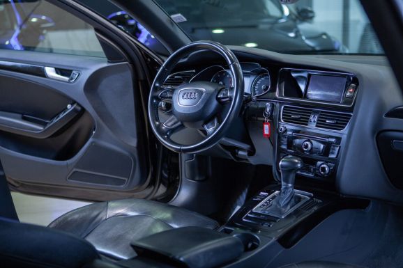 Audi A4, Вариатор, 2013 фото 7