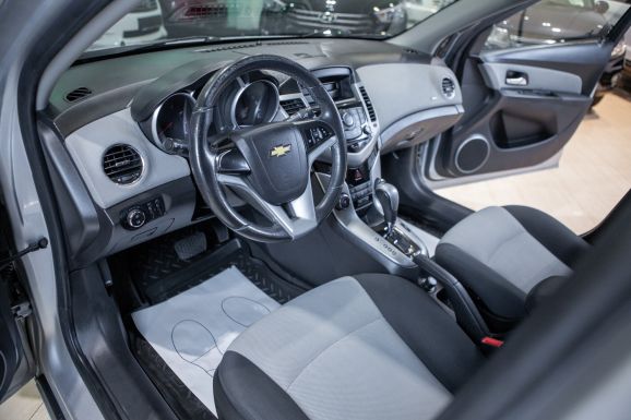Chevrolet Cruze, АТ, 2012 фото 9
