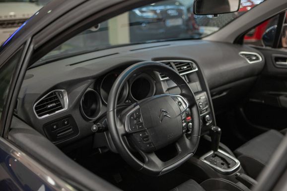 Citroen C4, АТ, 2012 фото 9