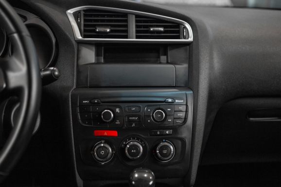 Citroen C4, АТ, 2012 фото 2