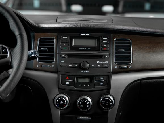 SsangYong Actyon, АТ, 2012 фото 12