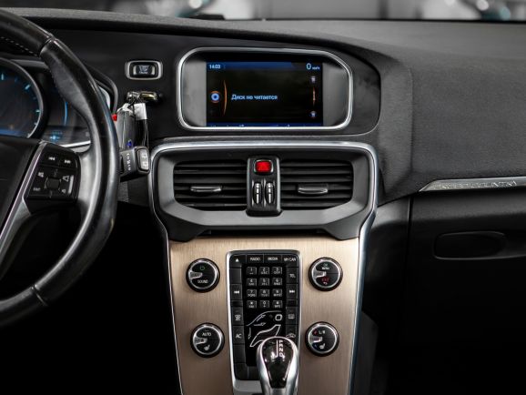 Volvo V40, Робот, 2014 фото 12