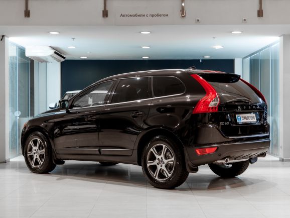 Volvo XC60, АТ, 2012 фото 6