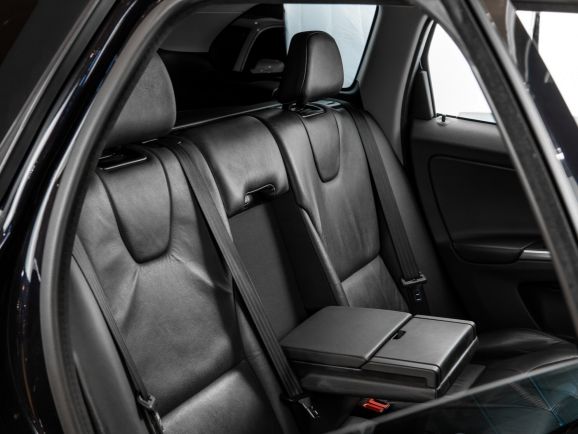 Volvo XC60, АТ, 2012 фото 1