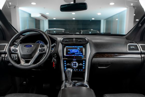 Ford Explorer, АТ, 2013 фото 12