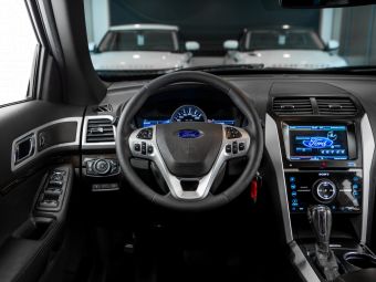 Ford Explorer, АКПП, 2013 фото 15