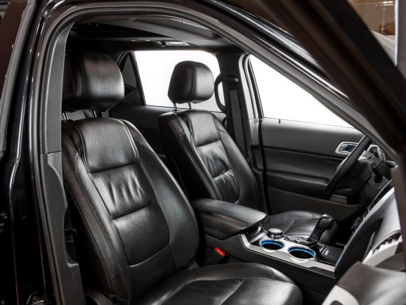 Ford Explorer, АТ, 2013 фото 21