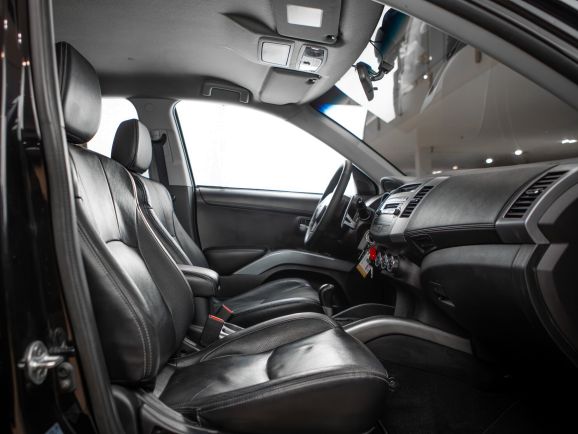 Mitsubishi Outlander, Вариатор, 2011 фото 13