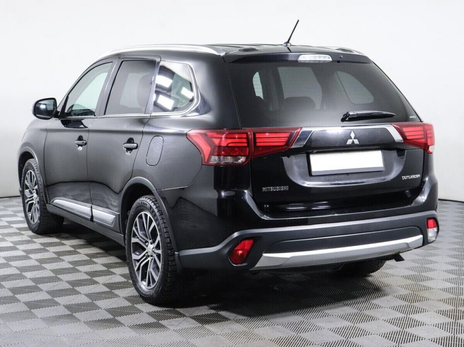 Mitsubishi Outlander, 2.4 л, Вариатор, 2015 фото 6