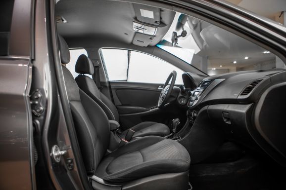 Hyundai Solaris, АТ, 2016 фото 9