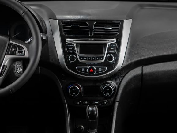 Hyundai Solaris, АТ, 2016 фото 11