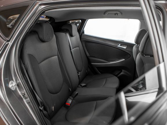 Hyundai Solaris, АТ, 2016 фото 2