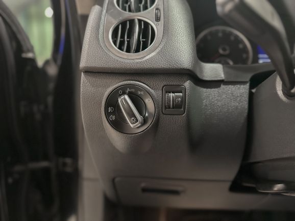 Volkswagen Tiguan, АТ, 2011 фото 10