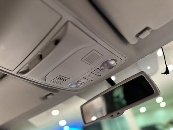 Volkswagen Tiguan, АТ, 2011 фото 1