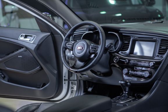 Kia Optima, АТ, 2015 фото 8