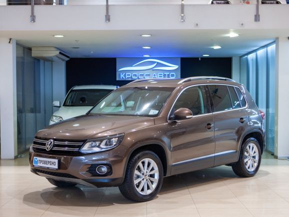 Volkswagen Tiguan, АТ, 2015 фото 3