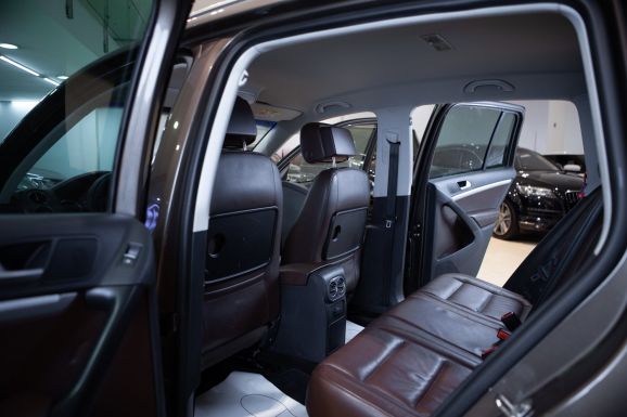 Volkswagen Tiguan, АТ, 2015 фото 8