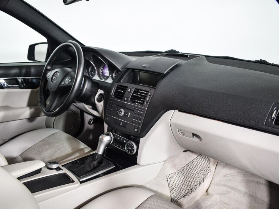 Mercedes-Benz C-Класс, 1.8 л, АТ, 2010 фото 7