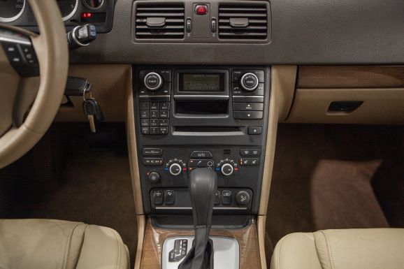 Volvo XC90, АТ, 2009 фото 2
