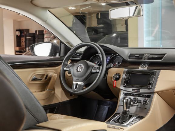 Volkswagen Passat CC, Робот, 2012 фото 7