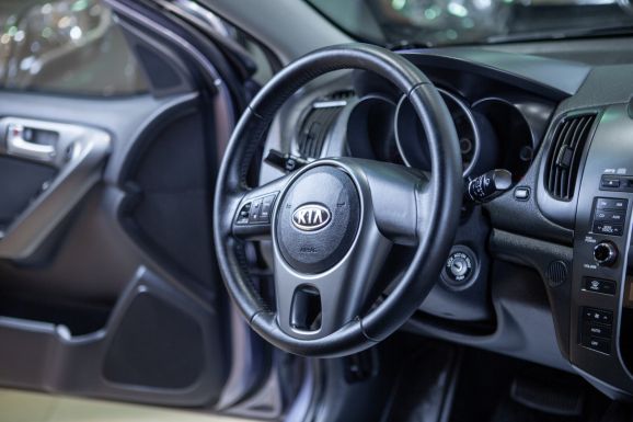 Kia Cerato, АТ, 2012 фото 13