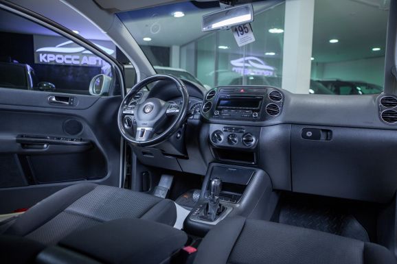 Volkswagen Golf Plus, Робот, 2010 фото 9