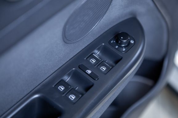 Volkswagen Golf Plus, Робот, 2010 фото 12