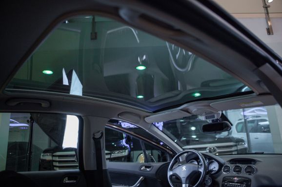 Peugeot 308, АТ, 2012 фото 8