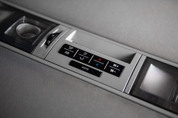 Volkswagen Multivan, Робот, 2012 фото 18