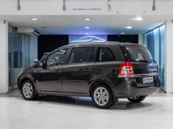 Opel Zafira, Робот, 2012 фото 6