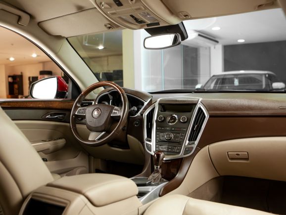 Cadillac SRX, АТ, 2011 фото 7