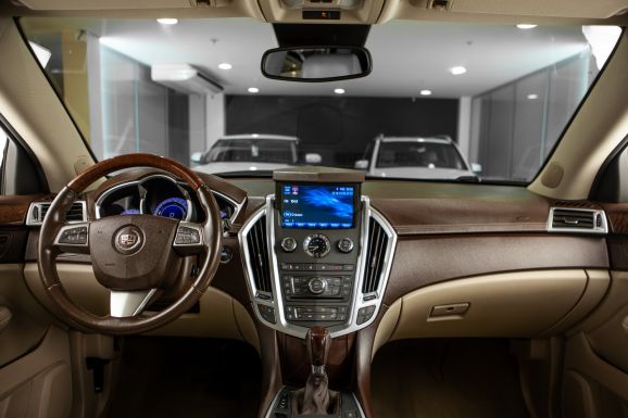 Cadillac SRX, АТ, 2011 фото 12