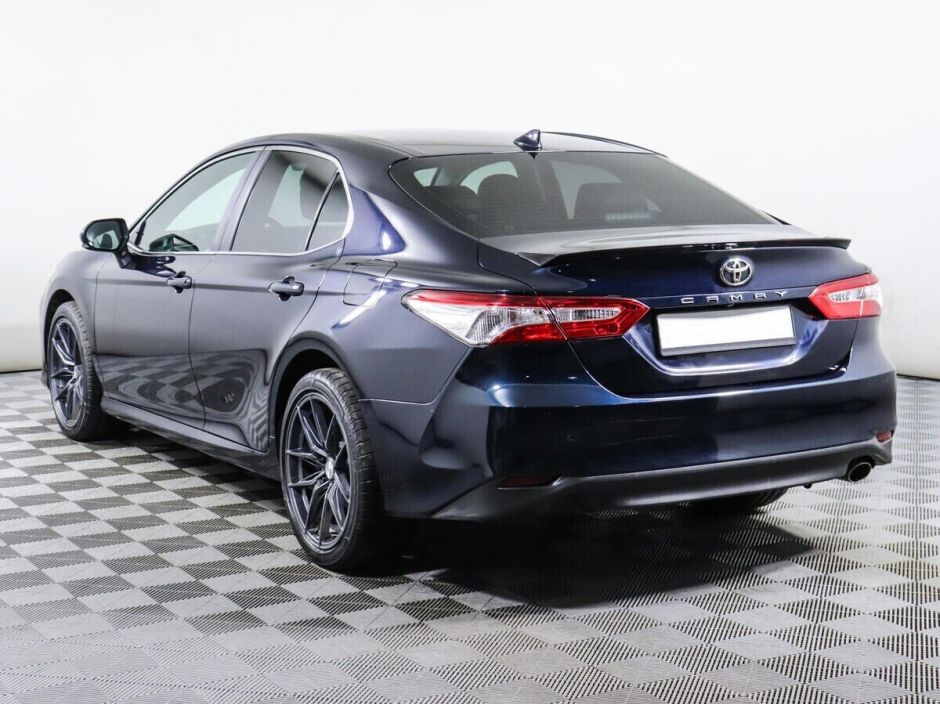 Toyota Camry, 2.5 л, АТ, 2018 фото 5